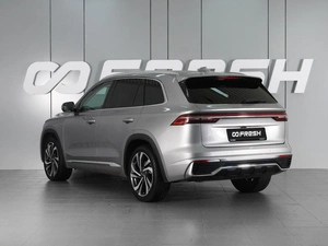 Внедорожник Geely Monjaro 2023 года, 3129000 рублей, Красный Пахарь