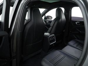 Внедорожник Porsche Cayenne Coupe 2020 года, 8023444 рублей, Москва