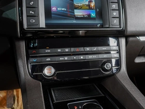 Внедорожник Jaguar F-Pace 2016 года, 2149000 рублей, Воронеж