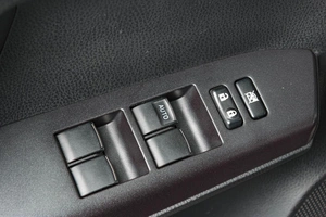 Внедорожник Toyota RAV4 2016 года, 2299000 рублей, Тюмень
