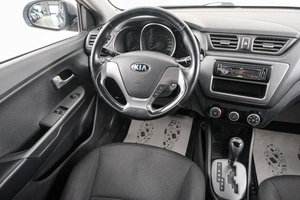 Седан Kia Rio 2015 года, 1089000 рублей, Красноярск