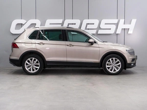 Внедорожник Volkswagen Tiguan 2017 года, 1774000 рублей, Воронеж