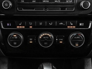 Седан Volkswagen Jetta 2016 года, 1389000 рублей, Кирилловка