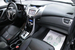Седан Hyundai Avante 2011 года, 998000 рублей, Солонцы