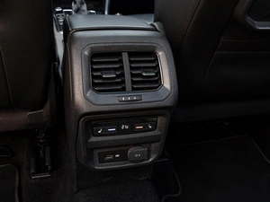 Внедорожник Volkswagen Tiguan 2018 года, 2630000 рублей, Краснодар