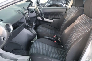 Хетчбэк Mazda Demio 2009 года, 669000 рублей, Омск