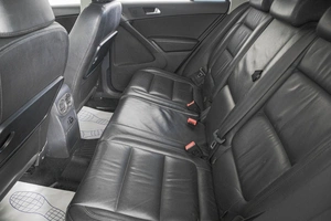 Внедорожник Volkswagen Tiguan 2010 года, 1099000 рублей, Кемерово