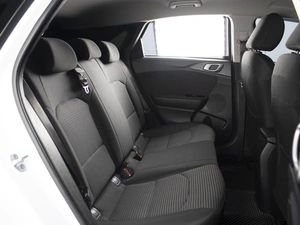 Хетчбэк Kia Ceed 2019 года, 1650000 рублей, Омск