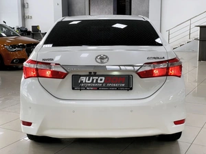 Седан Toyota Corolla 2014 года, 1267000 рублей, Солонцы