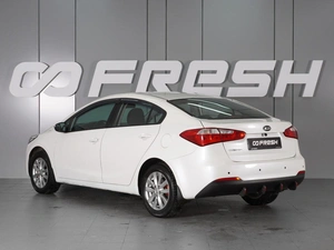 Седан Kia Cerato 2015 года, 1349000 рублей, Красный Пахарь