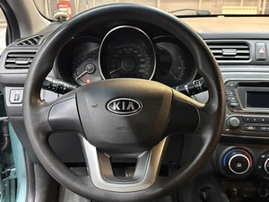 Седан Kia Rio 2012 года, 847000 рублей, Красноярск