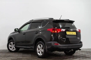 Внедорожник Toyota RAV4 2014 года, 1799000 рублей, Сургут
