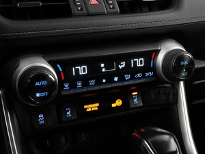 Внедорожник Toyota RAV4 2020 года, 2739444 рублей, Москва