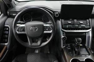 Внедорожник Toyota Land Cruiser 2022 года, 11889000 рублей, Омск