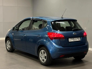 Минивэн Kia Venga 2011 года, 897000 рублей, Красноярск