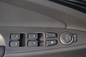 Седан Hyundai Sonata 2010 года, 989000 рублей, Омск