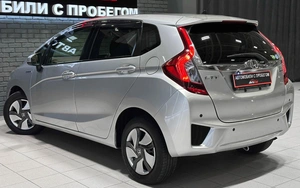Хетчбэк Honda Fit 2014 года, 1047000 рублей, Красноярск