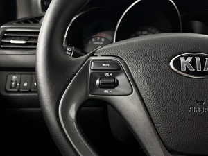 Седан Kia Rio 2017 года, 820500 рублей, Казань
