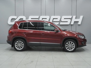 Внедорожник Volkswagen Tiguan 2011 года, 900000 рублей, Ростов-на-Дону