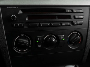 Хетчбэк BMW 1 серия 2009 года, 829000 рублей, Тюмень