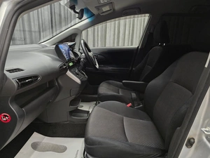 Минивэн Toyota Wish 2012 года, 1280000 рублей, Красноярск