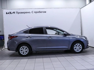 Седан Hyundai Solaris 2018 года, 1200000 рублей, Красноярск