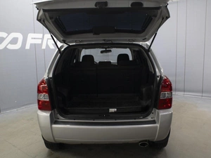 Внедорожник Hyundai Tucson 2008 года, 820000 рублей, Омск