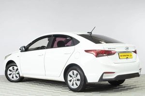 Седан Hyundai Solaris 2018 года, 1399000 рублей, Челябинск