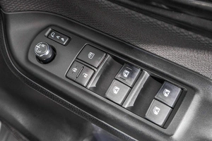 Минивэн Toyota Voxy 2018 года, 2089000 рублей, Барнаул