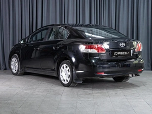 Седан Toyota Avensis 2010 года, 980000 рублей, Волгоград