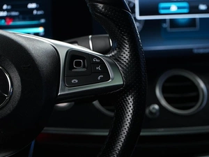 Седан Mercedes-benz E-класс 2017 года, 3039999 рублей, Москва