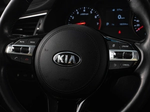 Седан Kia K7 2016 года, 1699000 рублей, Тюмень