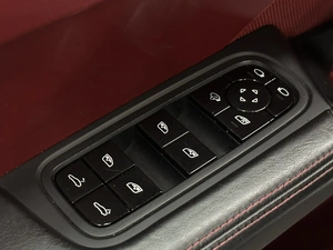 Внедорожник Porsche Cayenne 2018 года, 5697000 рублей, Красноярск