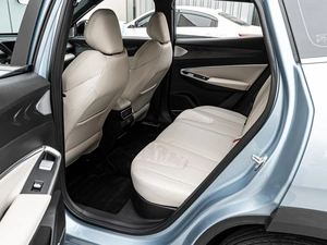 Внедорожник Geely Atlas 2023 года, 2340000 рублей, Краснодар