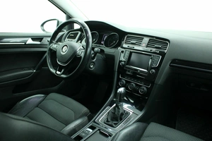 Хетчбэк Volkswagen Golf 2013 года, 1195000 рублей, Красноярск