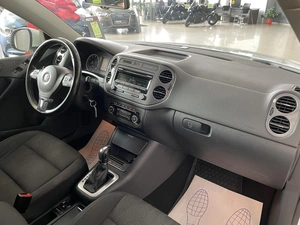 Внедорожник Volkswagen Tiguan 2014 года, 1147000 рублей, Солонцы