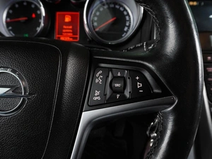 Хетчбэк Opel Astra 2012 года, 749000 рублей, Воронеж