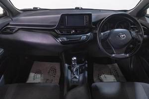 Внедорожник Toyota C-HR 2019 года, 2049000 рублей, Томск