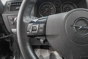 Минивэн Opel Zafira 2011 года, 639000 рублей, Барнаул