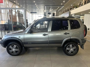 Внедорожник Chevrolet Niva 2006 года, 370000 рублей, Орёл