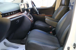 Минивэн Nissan Elgrand 2007 года, 1789000 рублей, Омск