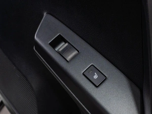 Внедорожник Toyota RAV4 2017 года, 2649000 рублей, Тюмень