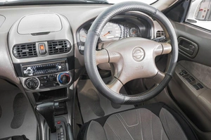Седан Nissan Sunny 2001 года, 299000 рублей, Барнаул