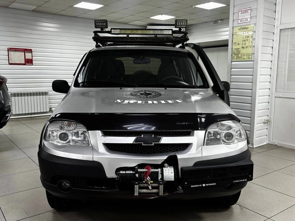 Внедорожник Chevrolet Niva 2012 года, 550000 рублей, Ачинск