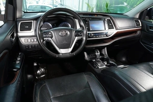 Внедорожник Toyota Highlander 2014 года, 2547000 рублей, Тверь