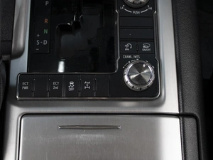 Внедорожник Toyota Land Cruiser 2019 года, 7420000 рублей, Омск