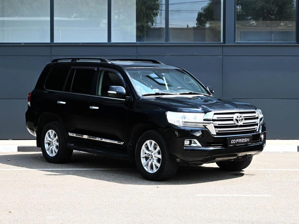 Внедорожник Toyota Land Cruiser 2015 года, 5194000 рублей, Кирилловка