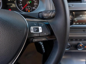 Хетчбэк Volkswagen Golf 2013 года, 879000 рублей, Саратов
