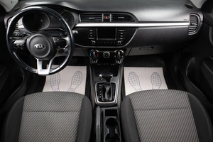 Седан Kia Rio 2019 года, 1399000 рублей, Оренбург