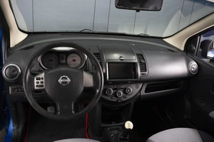 Хетчбэк Nissan Note 2007 года, 350000 рублей, Омск